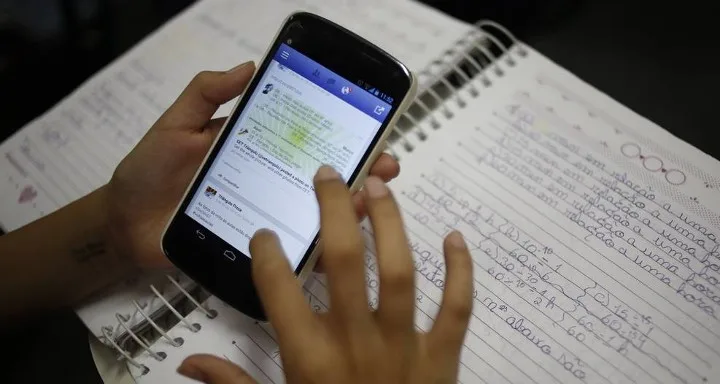 Quase 70% dos jovens entre 15 e 17 anos usam IA generativa para ...